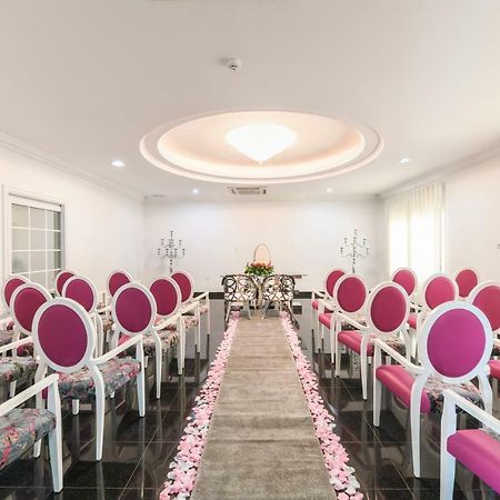 Hotel Florenca Луанда Екстер'єр фото