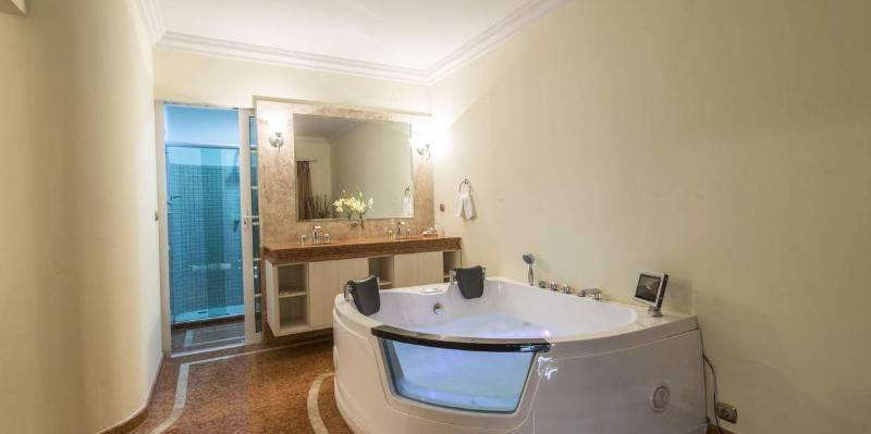 Hotel Florenca Луанда Екстер'єр фото
